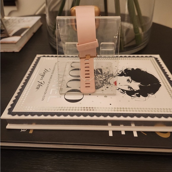 Fibit Versa 2 Watch - Picture 5 of 16